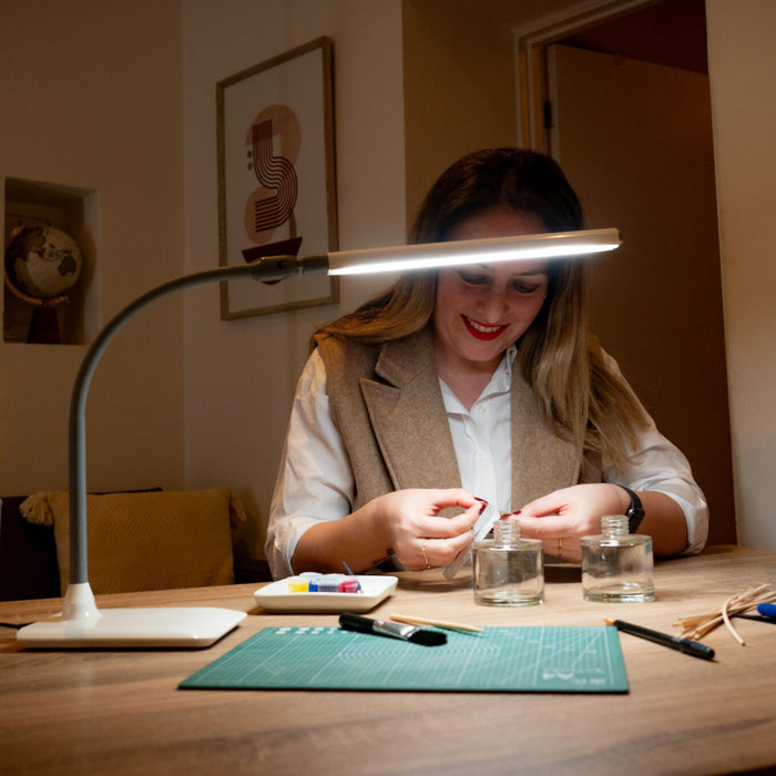 The Daylight UnoPro Led Table Lamp