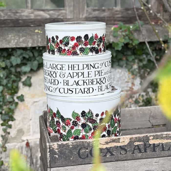 Emma Bridgewater Blackberries Set Of Three Cake Tins