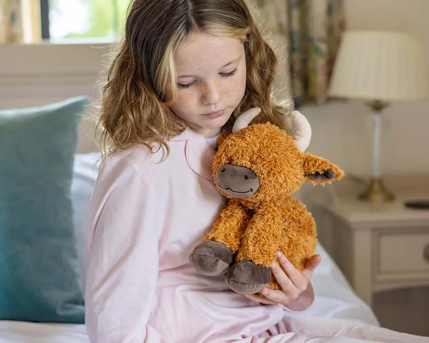 Beddy Buddies Highland Cow Microwaveable Flaxseed Heat Pack Soft Toy