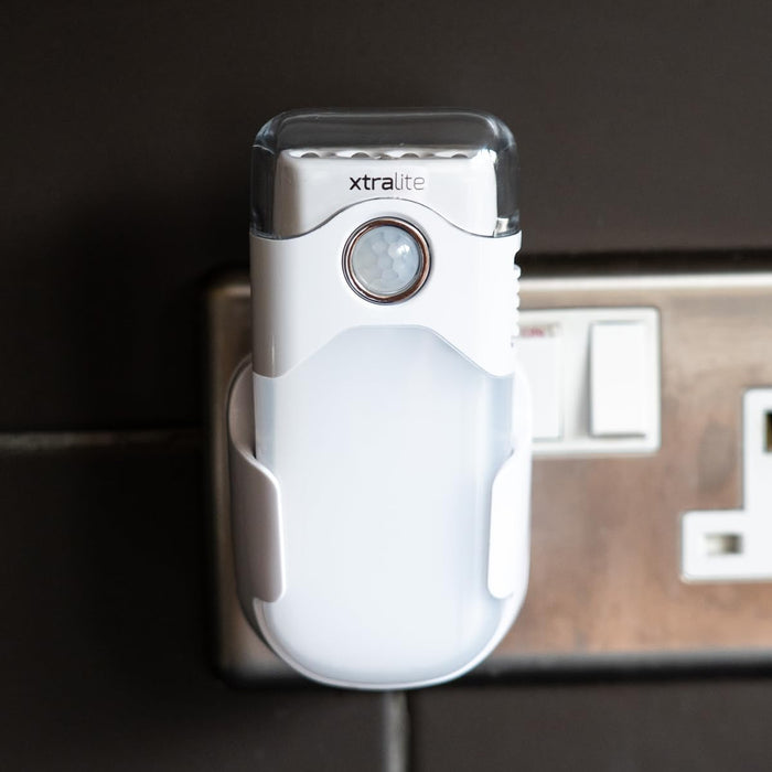 Xtralite Duo+ Rechargeable LED Night Light & Power Failure Torch With Motion Sensor Induction Charging R 978741
