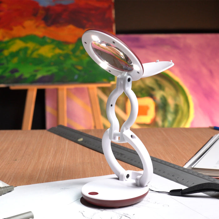 The Daylight Compact YoYo Foldable Magnifying Light